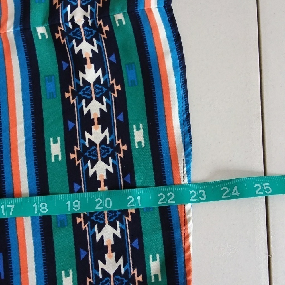 Francesca's Collection Boho Southwestern Geometric Sleeveless Cami Top - Picture 5 of 8